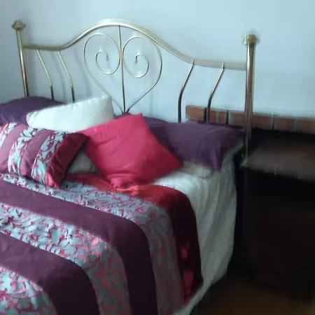 Artists House 2* Κινσέιλ